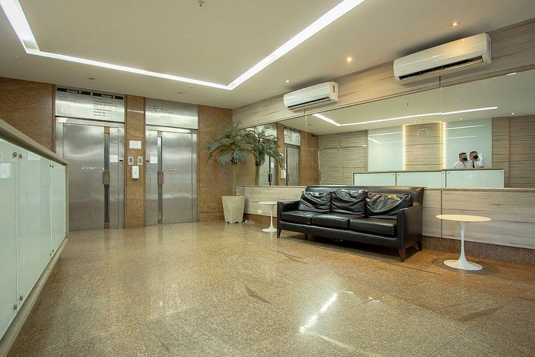 Flat Praia de Copacabana - Pé na areia 605