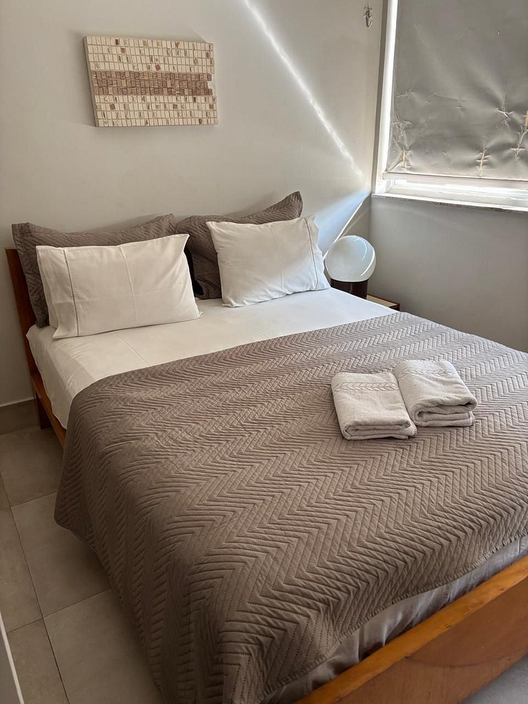 Flat Praia de Copacabana - Pé na areia 605